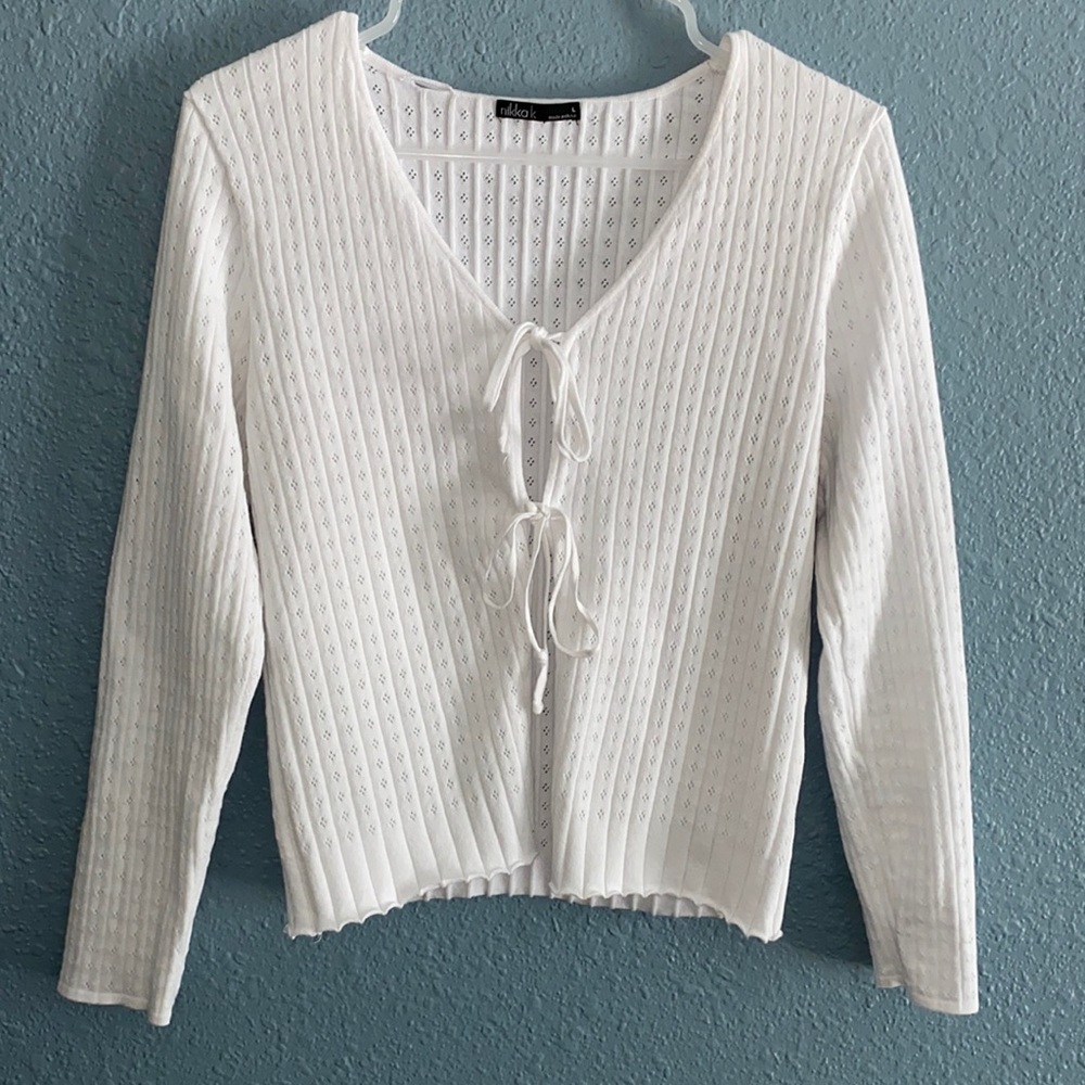 🎀 WHITE FRONT TIE CARDIGAN 🎀